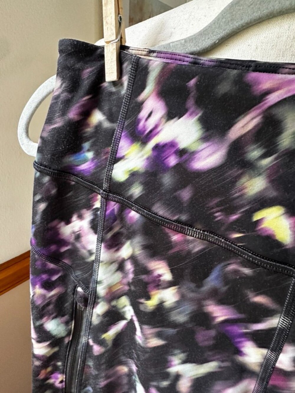 Athleta Rainier Tight, Black and Multi Print, Winter Leggings, L